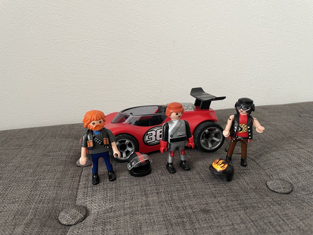 Playmobil Spielzeuge: Playmobil Auto mit 3 Figuren – Gebraucht aus Chur von Tsambiko 3