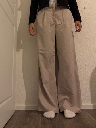Bequeme Sommerhose in Beige - Top Zustand! Grösse 38