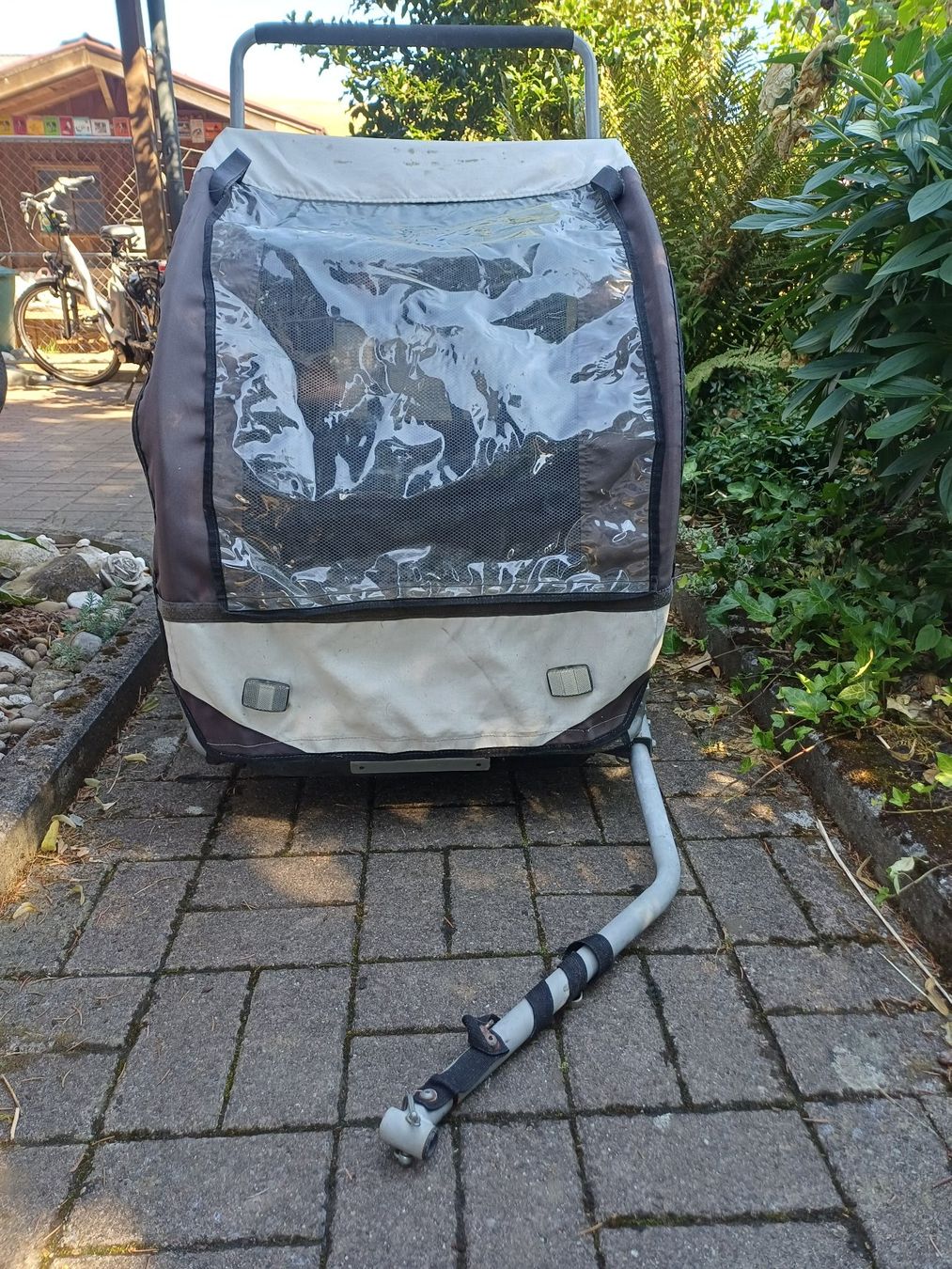 Anhänger: Kinder-Veloanhänger – Gebraucht aus Roggliswil von sas_b8c8 3