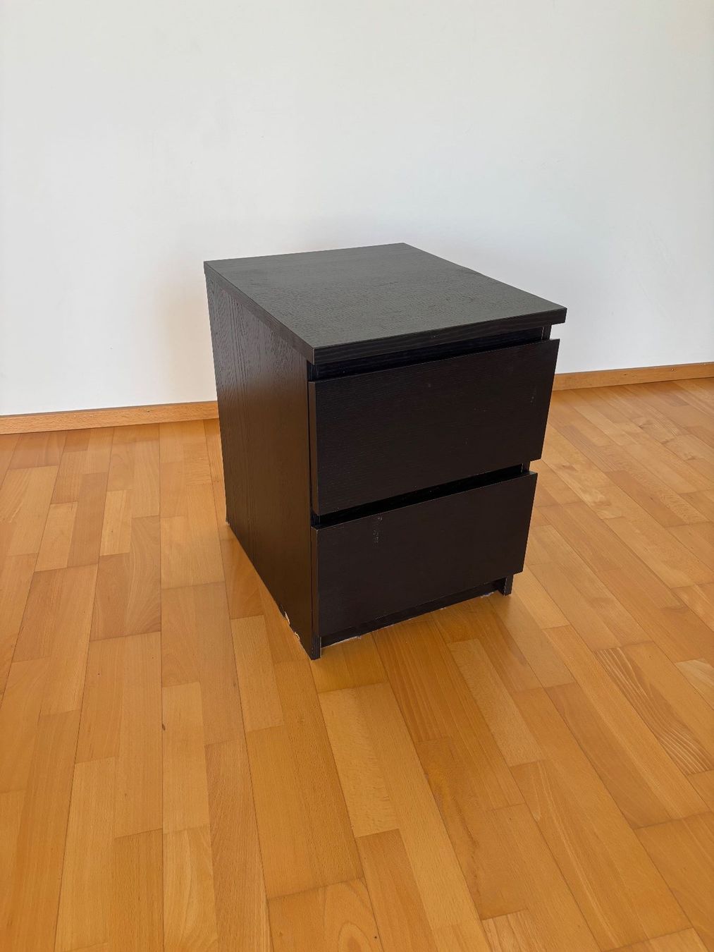 Ikea Commodes: Ikea Malm Kommode mit zwei Schubladen schwarz – D'occasion à Zürich par vin_vq88
