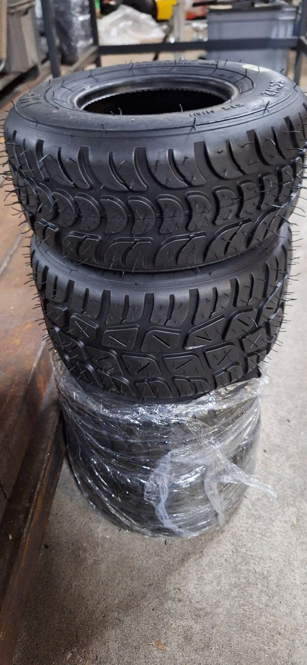 Karts: Pneus pluie MG Mini. – Neu (gemäss Beschreibung) aus Vordemwald von fred113