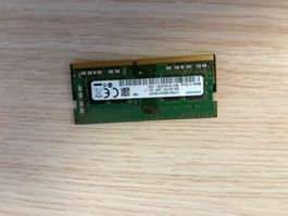 Barrette memoire Samsung DDR4 8 Go SO-DIMM usag39