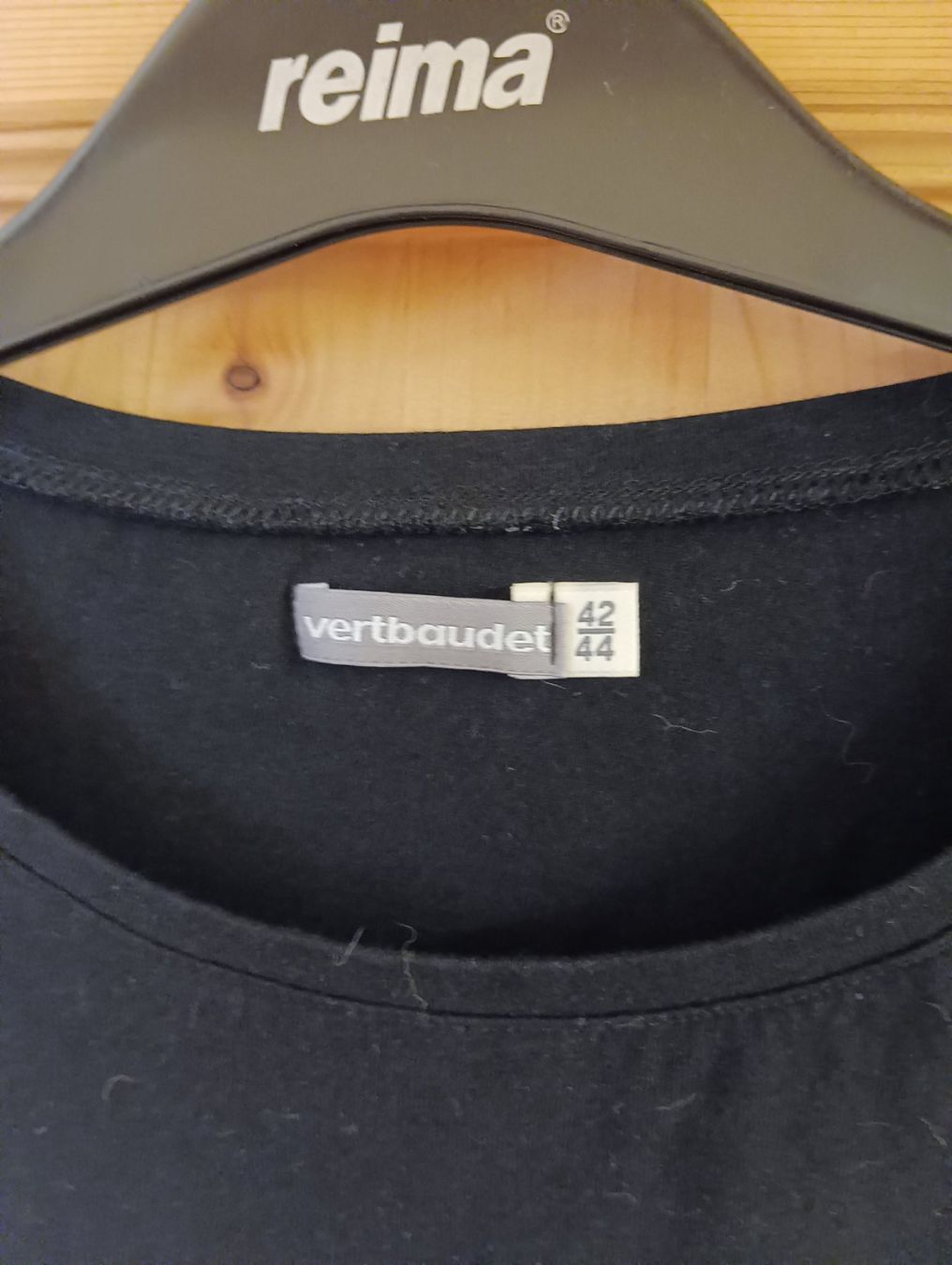 Pulls & Sweat-shirts: Umstands-Shirt Langarm Gr. 42/44 – D'occasion à Schöfflisdorf par kin_2dp9 1