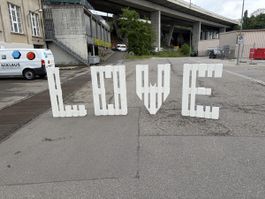 Paletten Love für Hochzeit
