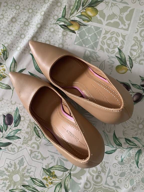 Damenschuhe: Bershka Schuhe – Neu und originalverpackt aus Basel von dav_5qdt 1