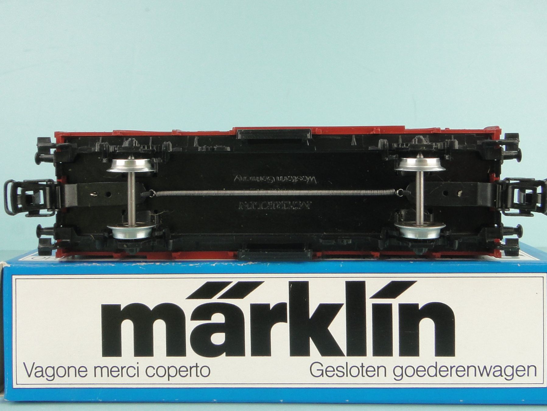 Modellini di ferrovie: Märklin 4627 Gedeckter Güterwagen, NEU – Usato da Bülach venduto da cann11 2