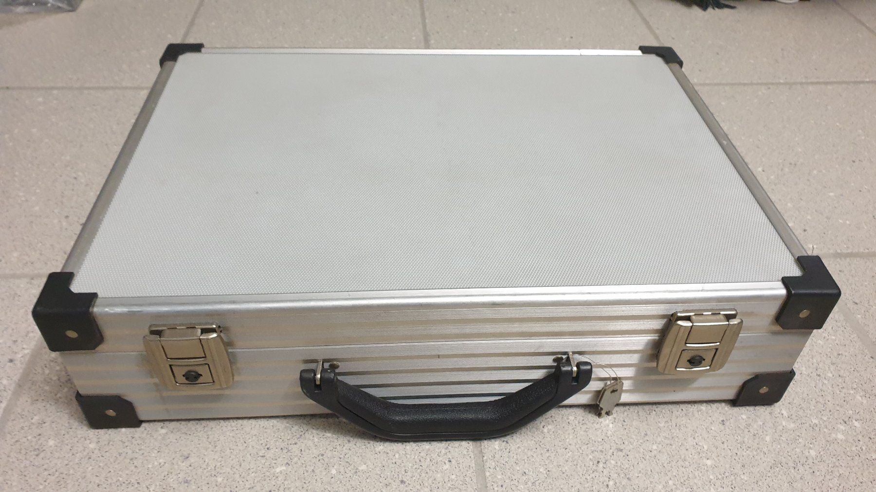 Reisekoffer: Aluminiumkoffer – Gebraucht aus Stäfa von Supertramp73