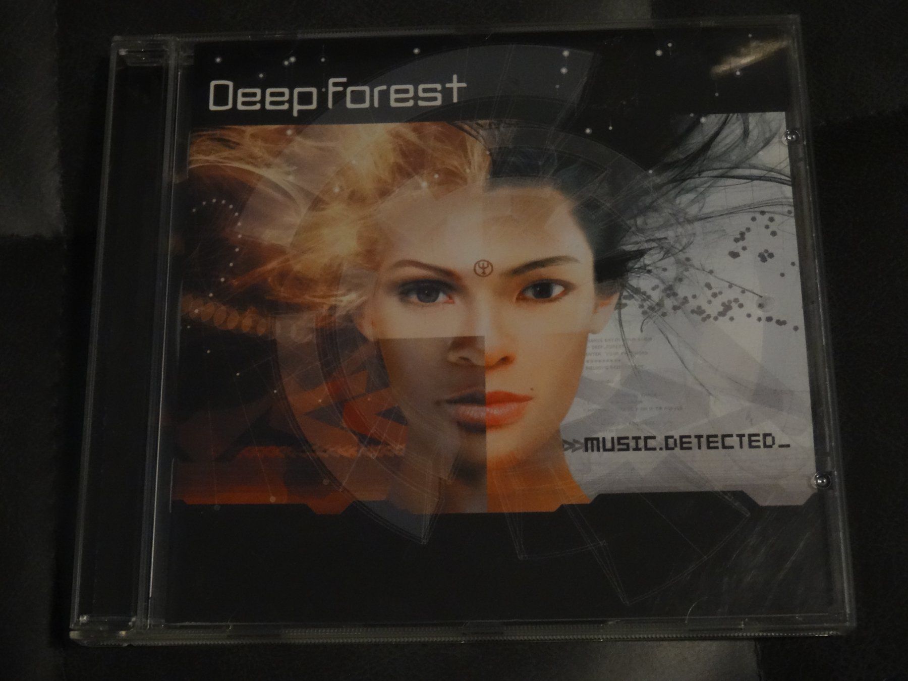 CD: Deep Forest - Music detected CD – Usato da Olten venduto da Disc-Ausverkauf