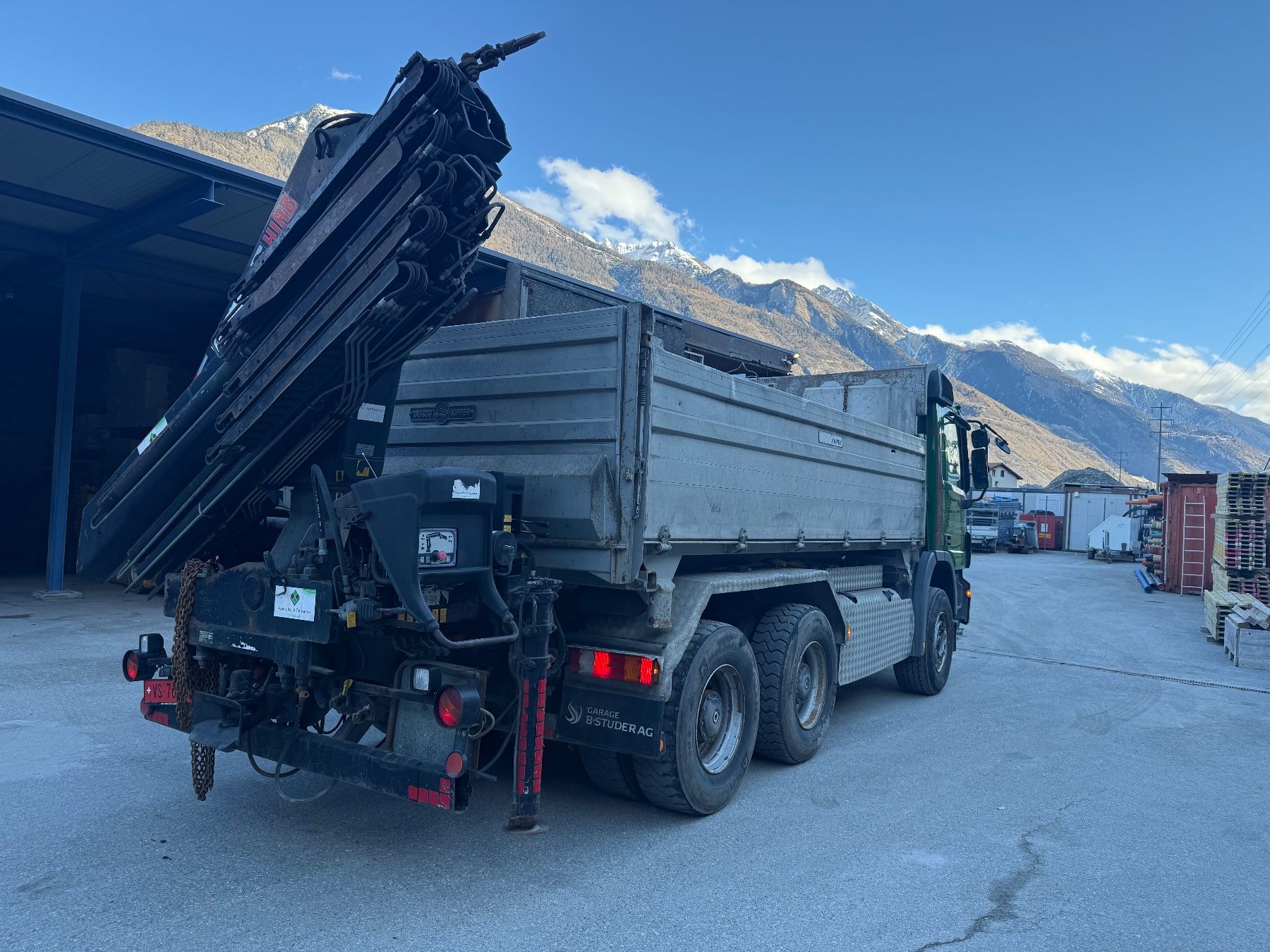 Mercedes-Benz Autocarri: Mercedes Actros 2646 mit Kran – Usato da Stalden VS venduto da kevi93 1