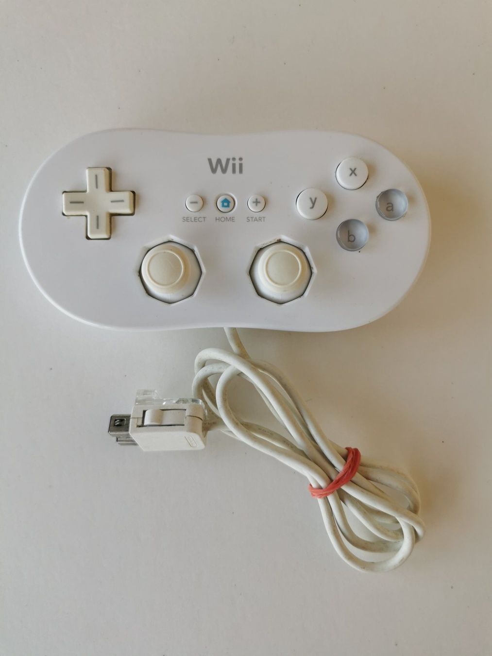 Nintendo Controller: Wii - Controller Classic Gamepad – Usato da Lenzburg venduto da eyworld