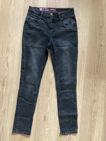 Damen Jeans Only Denim schwarz Grösse 38 neuwertig 