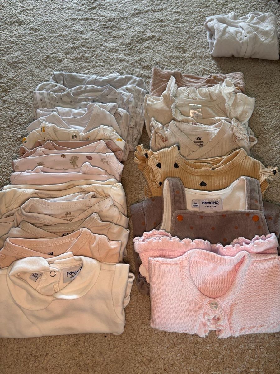 Lotti & Set di vestiti: Baby Kleider Set Mädchen gebraucht diverse Marken – Usato da Beinwil am See venduto da remoseelhofer 2