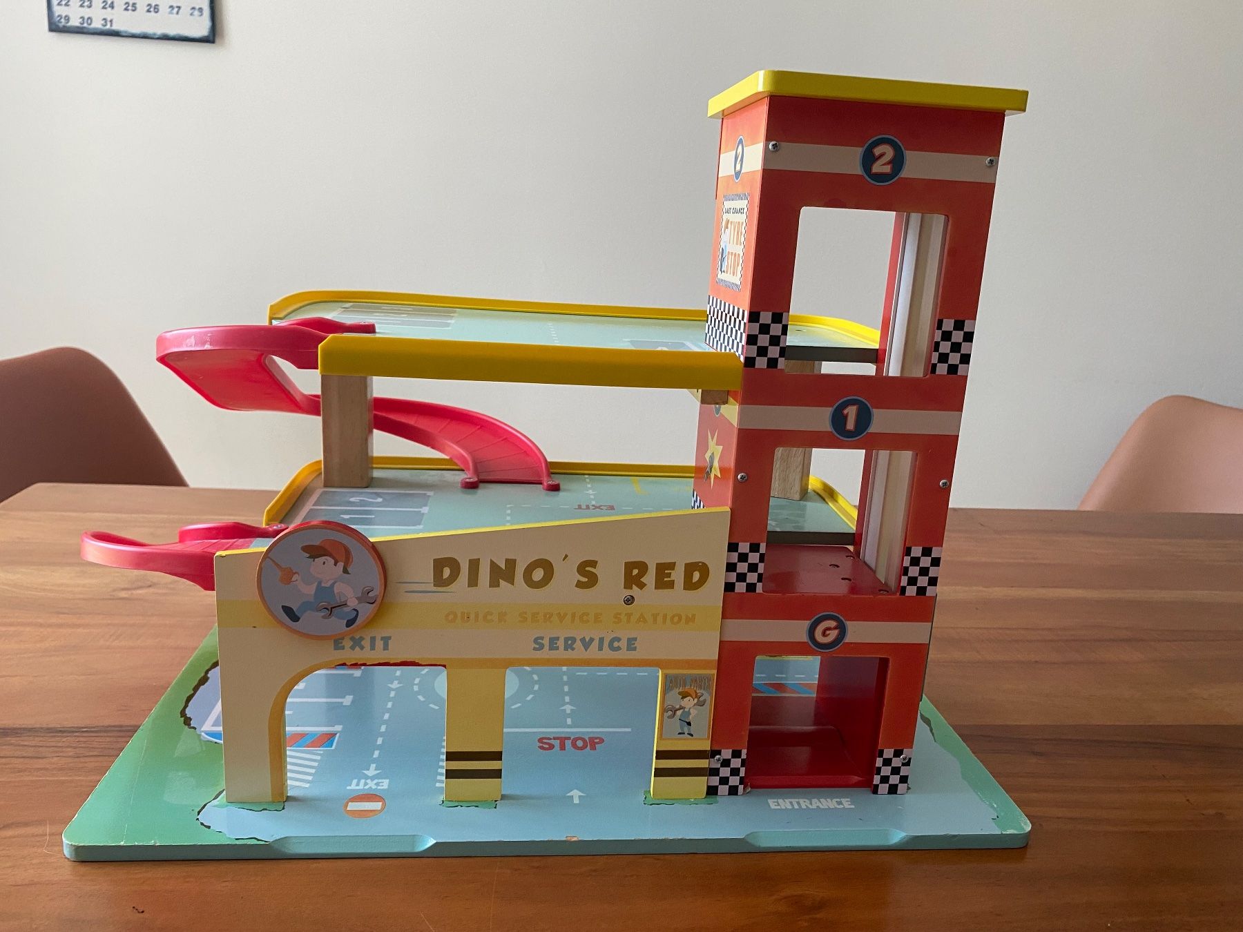 Jouets: Garage Holz Kinder – D'occasion à Zürich par ter_6v82