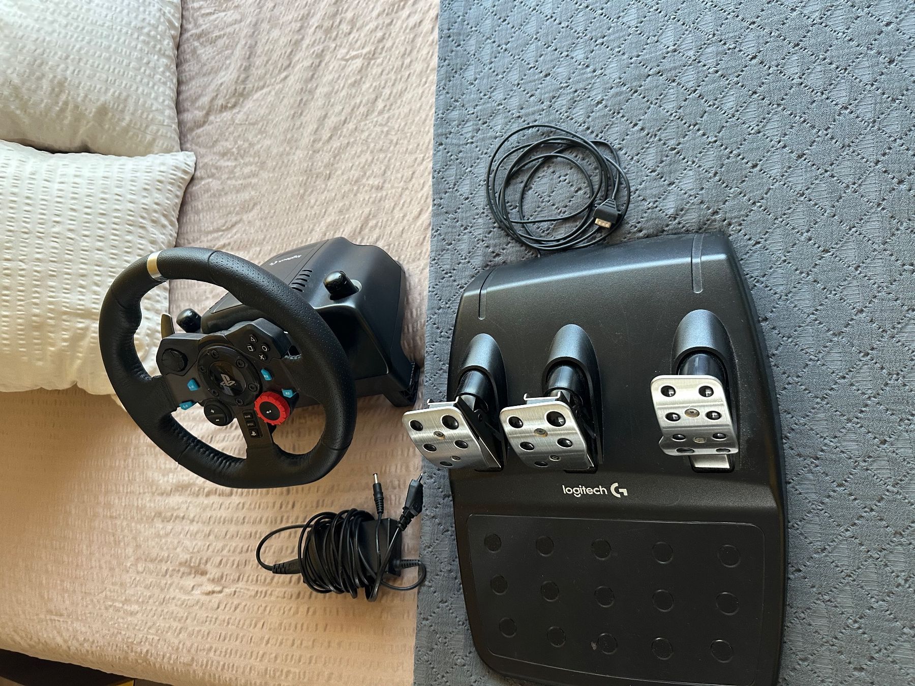 Logitech Controller: Logitech G29 Lenkrad+Pedale – Usato da Ermenswil venduto da salentinovero 2