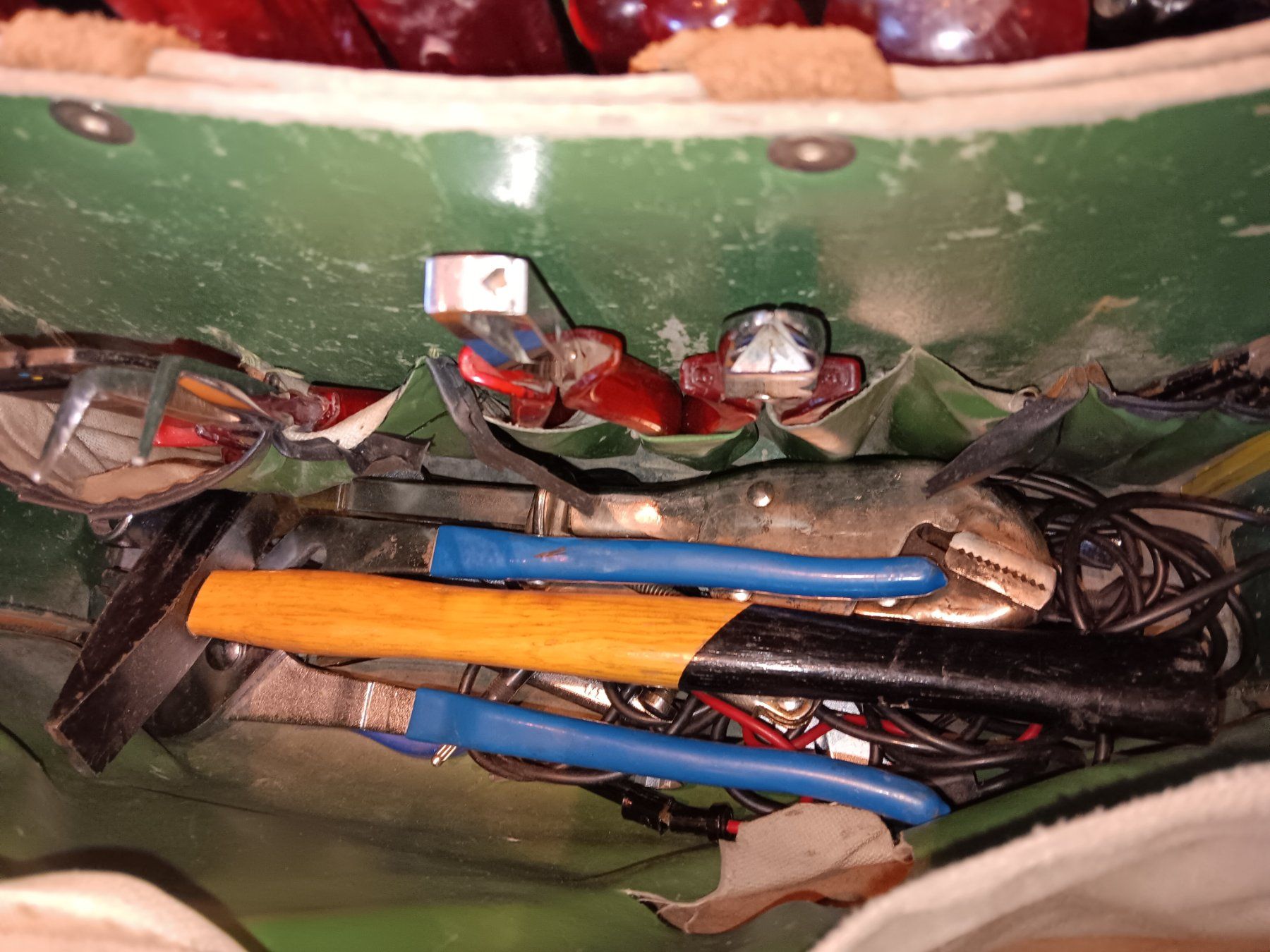 Tutti gli attrezzi: Gefüllte Werkzeugtasche aus Leder. – Usato da Dietikon venduto da Sauber64 4