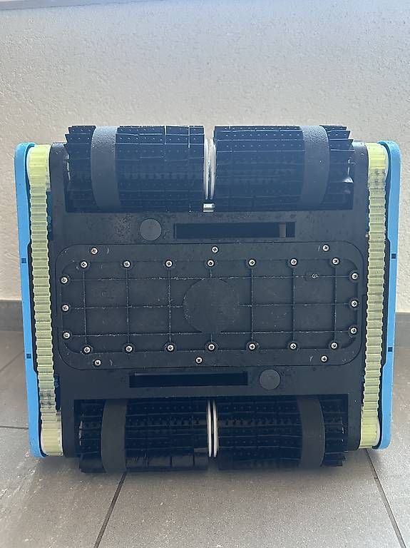 Accessori per Piscine: Poolroboter – Usato da Recherswil venduto da Xanibelle 1
