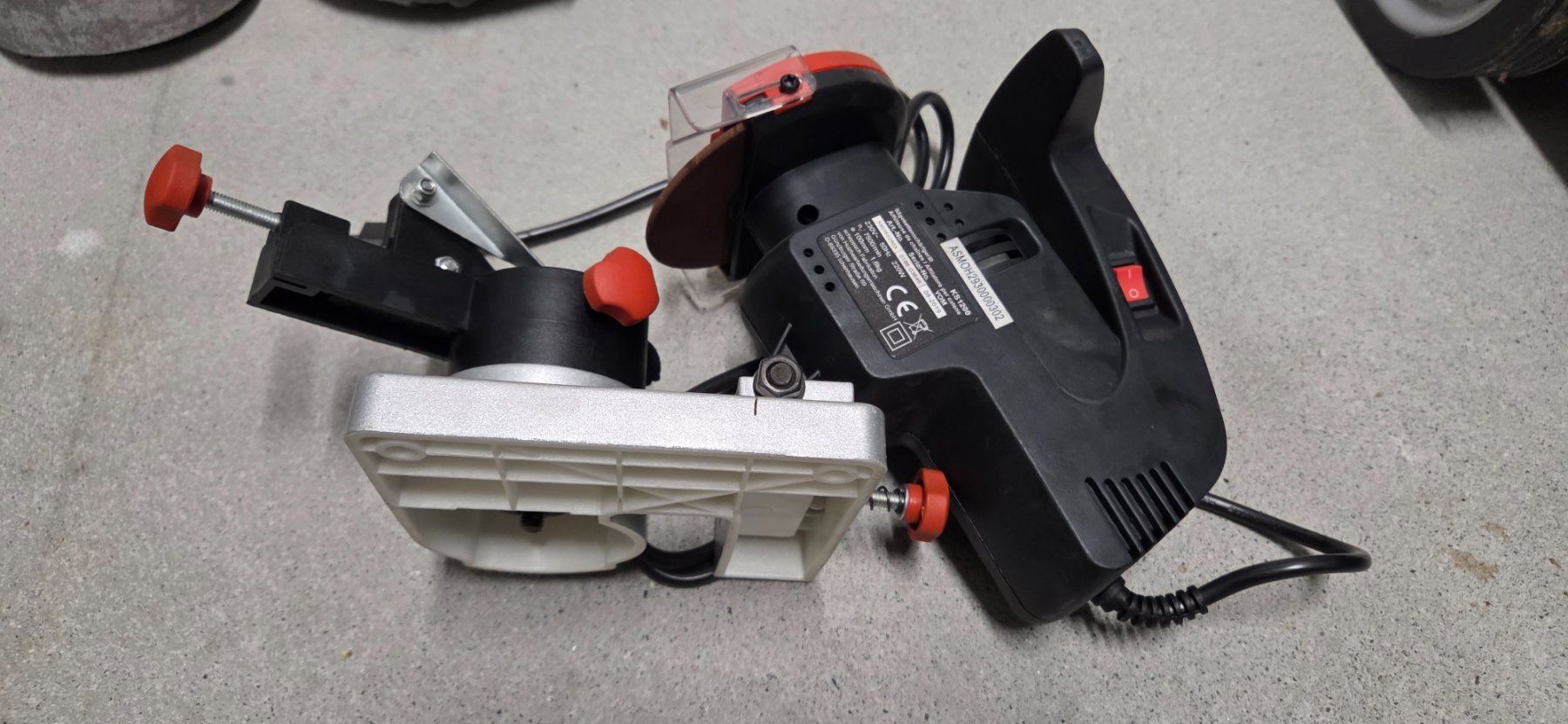 Toutes les machines: Sägekettenschärfgerät – D'occasion à Sattel par vet_2n86 2