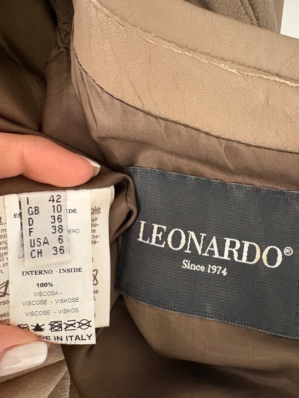 Vestiti: Leonardo Lederkleid Wildleder braun Gr. 36 kurzarm – Nuovo (secondo la descrizione) da Regensdorf venduto da secondchancefashion 4
