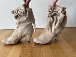Kurze Halb Stiefeletten der Marke Barbara Bucci