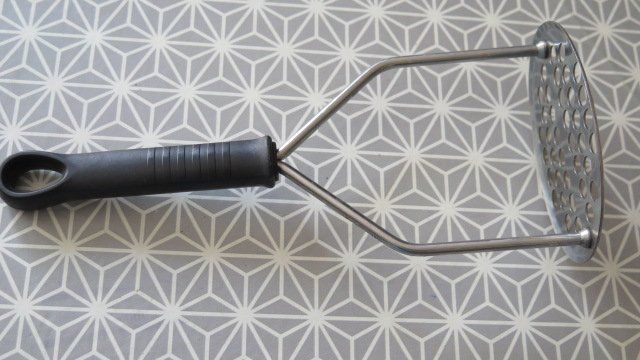 Küchengeräte: Brei- Kartoffel- Stampfer – Neu (gemäss Beschreibung) aus Bubikon von Masoala 1