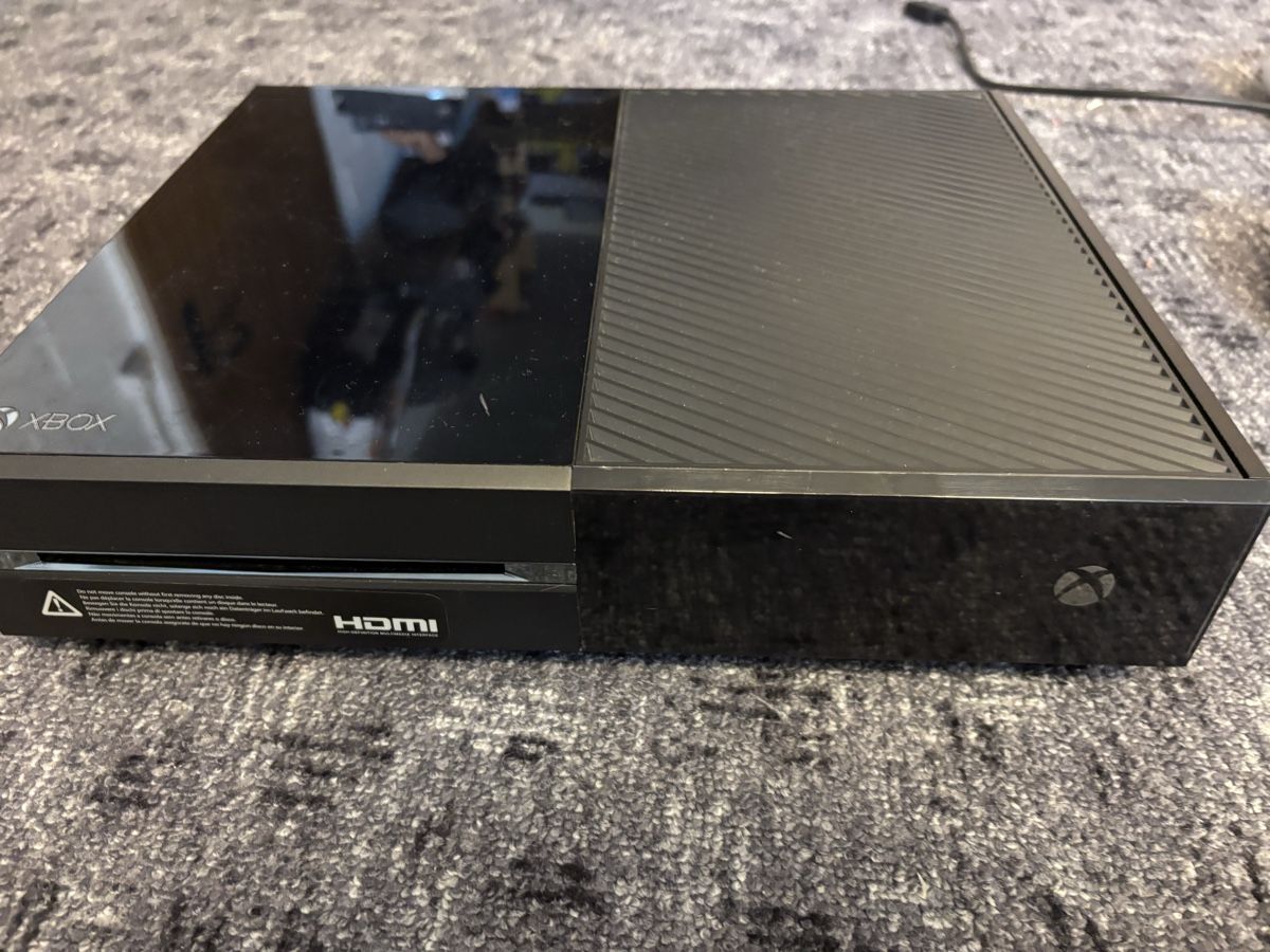 Microsoft Konsolen: Xbox one Model 1540, mit Controller, Spiele – Gebraucht aus Brütten von Swerman1984 6