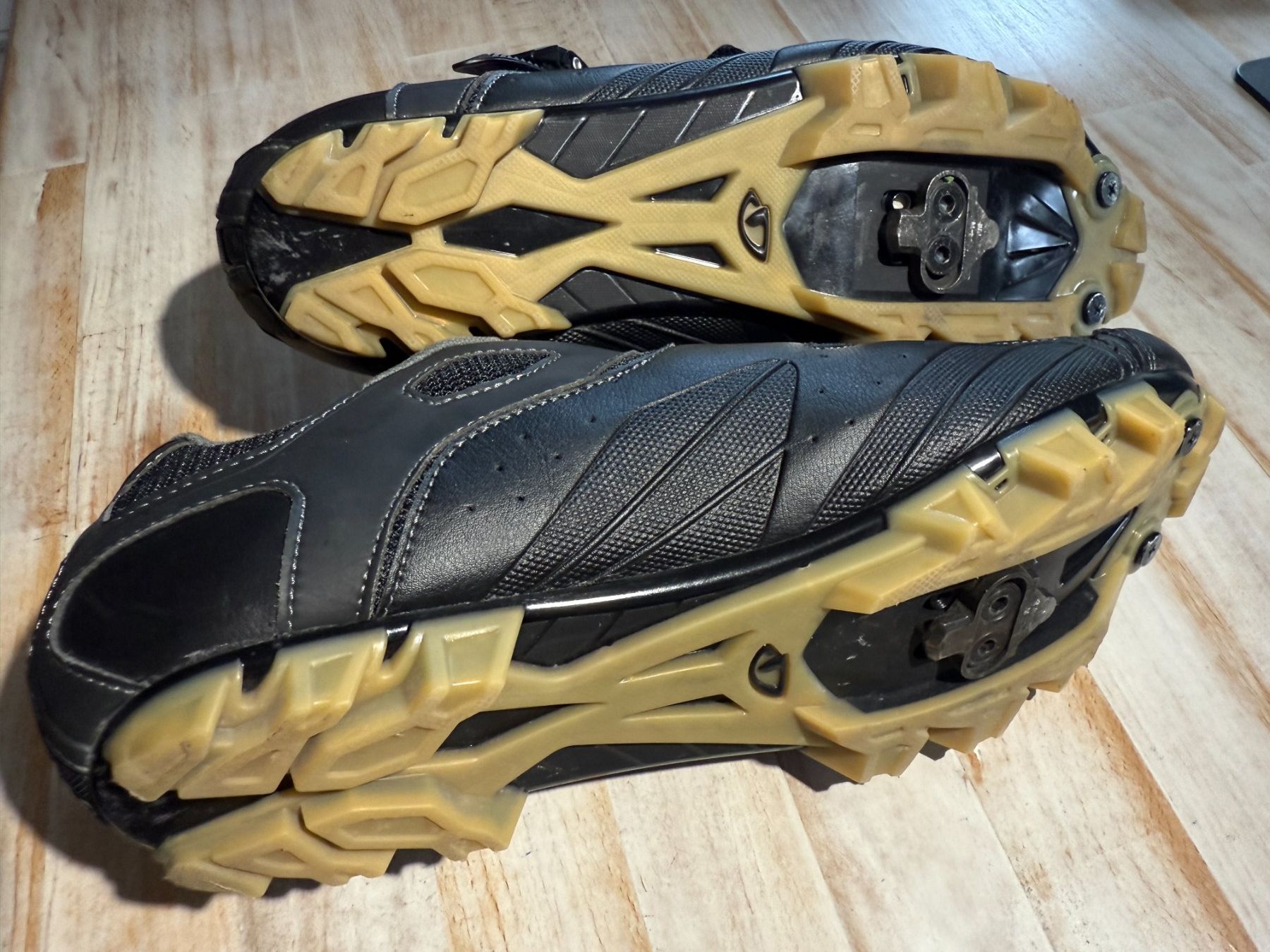 Giro Chaussures hommes: Giro Privateer HV Gr. 45 – D'occasion à Volketswil par Bumambu 5