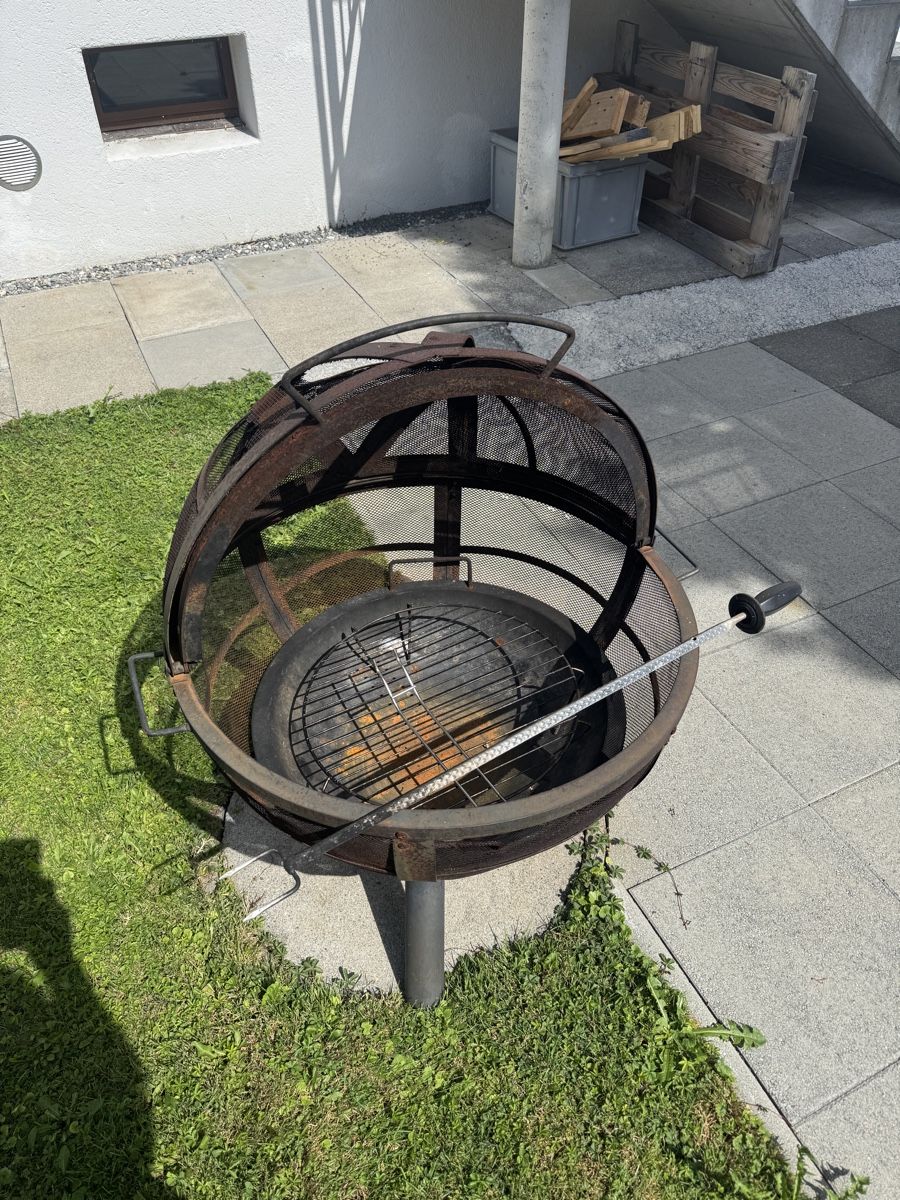 Feuerschale: Feuerkorb mit Grillrost und Haube – Gebraucht aus Ruggell von Forrer1000 1
