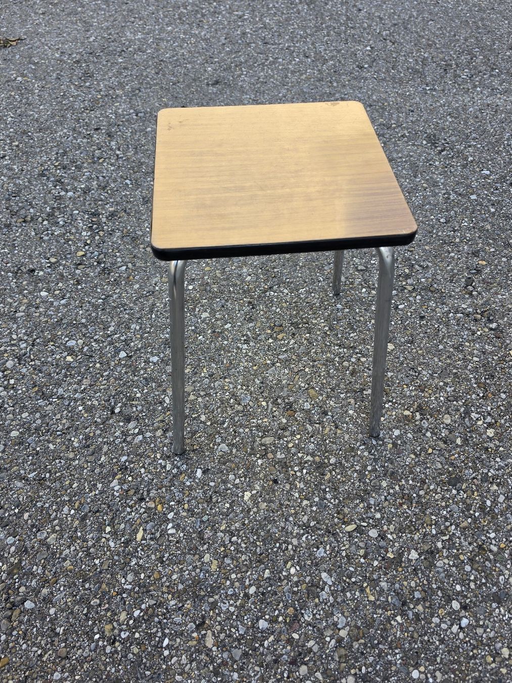 Sgabelli: hocker Metallgestell gebrauchter Zustand – Usato da Mettlen venduto da elios0888 3