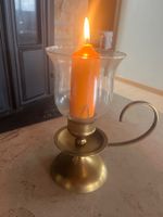 Elegantes Vintage-Windlicht aus Messing mit Glaszylinder