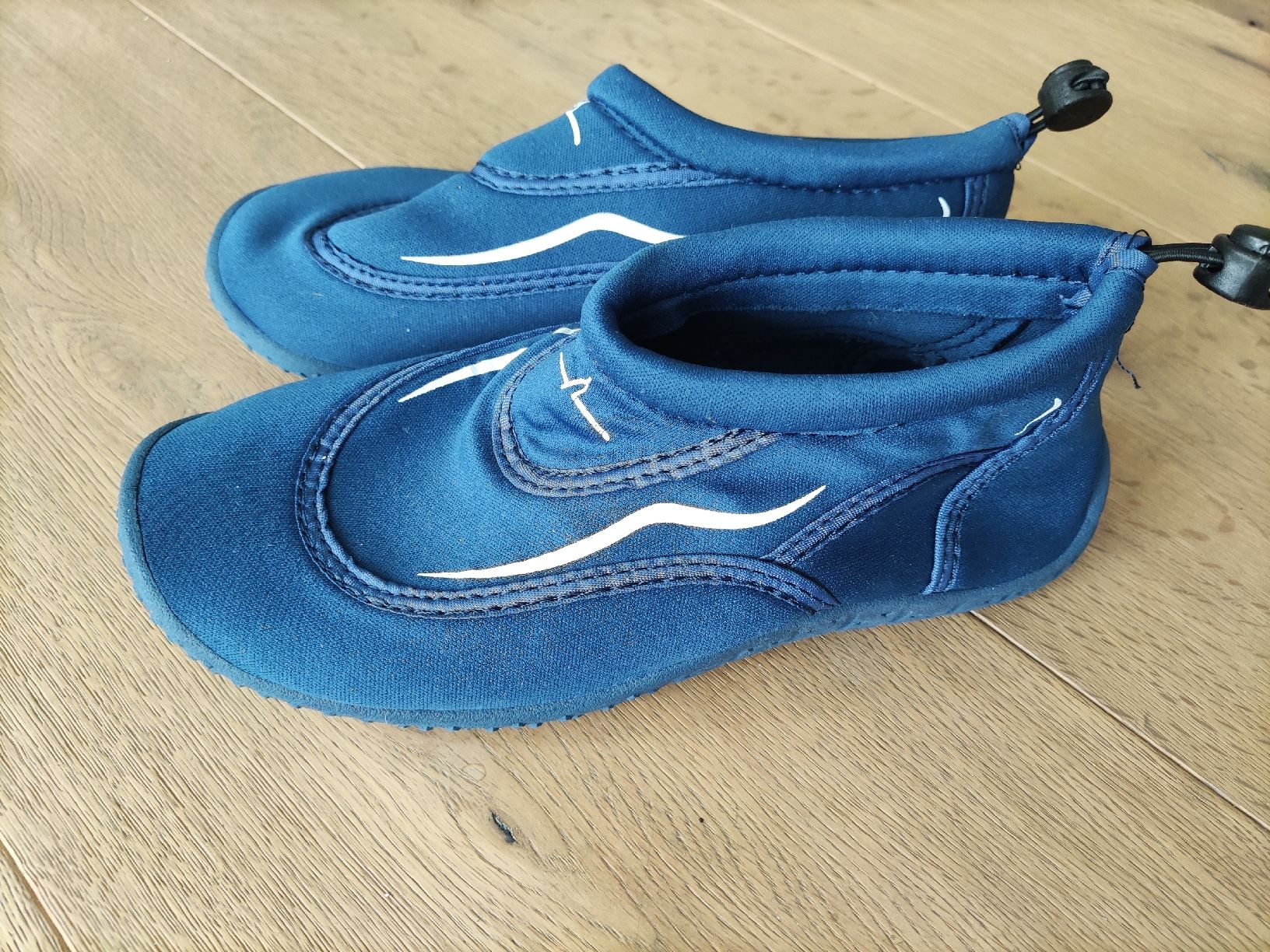 Schuhe für Jungen: Badeschuhe  – Gebraucht aus Veltheim AG von Philipp200 1