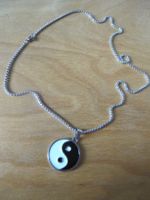 Yin Yang Halskette, trendiges Accessoire für den Sommer!