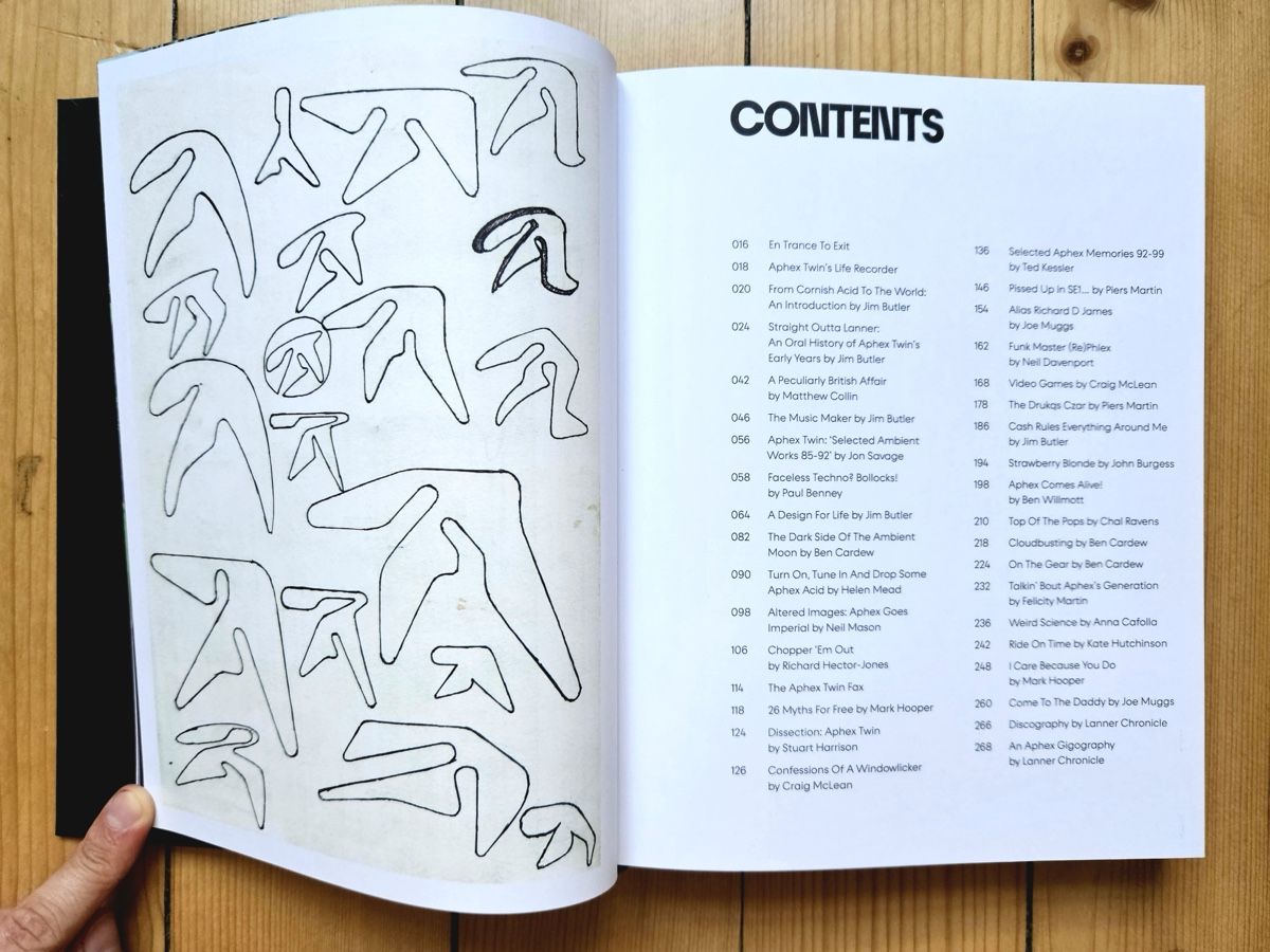 Libri: Aphex Twin - A Disco Pogo Tribute Book – Nuovo (secondo la descrizione) da Genève venduto da Januacoeli 2
