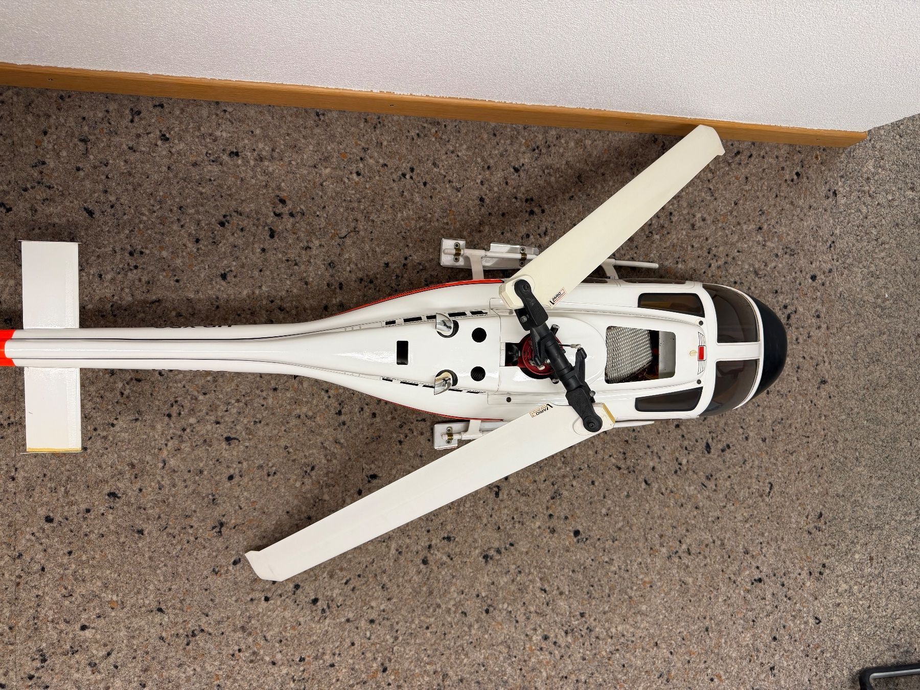 Modellbausätze & Standmodelle: Helikopter Modell Polizei HB-XPO – Gebraucht aus Gümligen von Brocki-Reimal-Stift 3