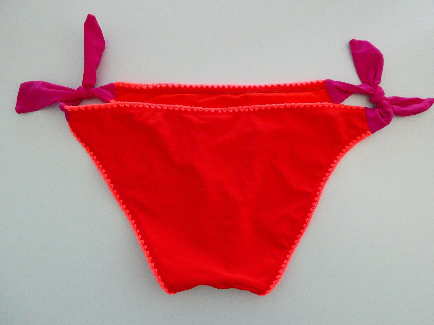 Costumi da bagno & Bikini: Bikini Unterteil rot, Grösse 36 – Usato da Zürich venduto da Jo-Ma 2