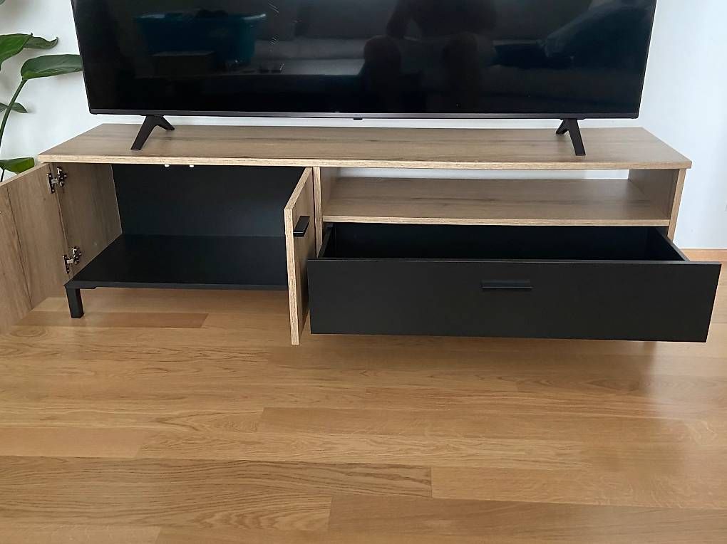 Livique TV Möbel: TV-Möbel / Sideboard – Gebraucht aus Wetzikon ZH von asturzenegger95 1
