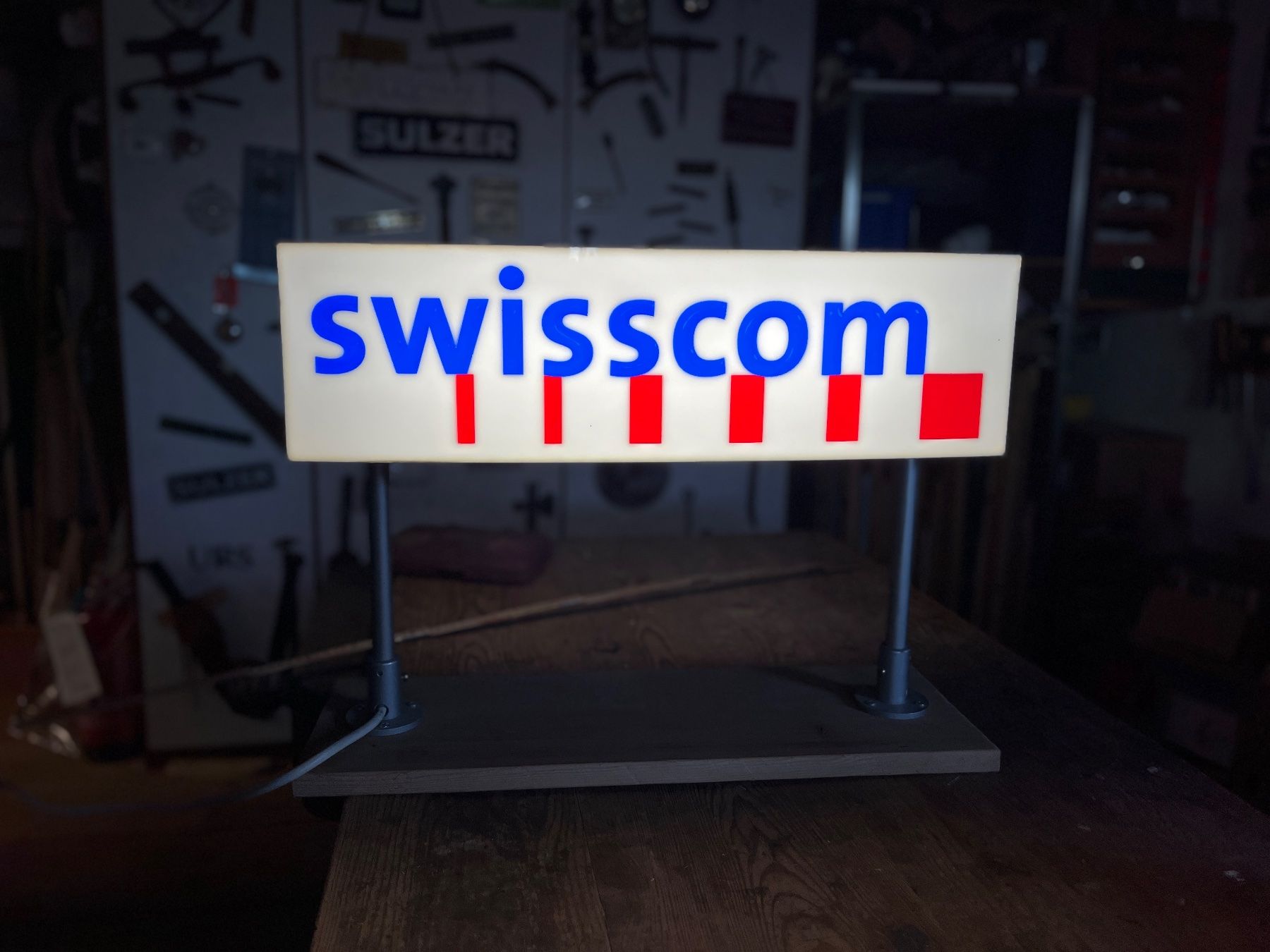 Lampade: Swisscom Leuchtreklame – Usato da Büren SO venduto da level1414 2