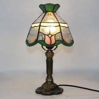 Lampe de Table vintage  en verre et résine style Tiffany