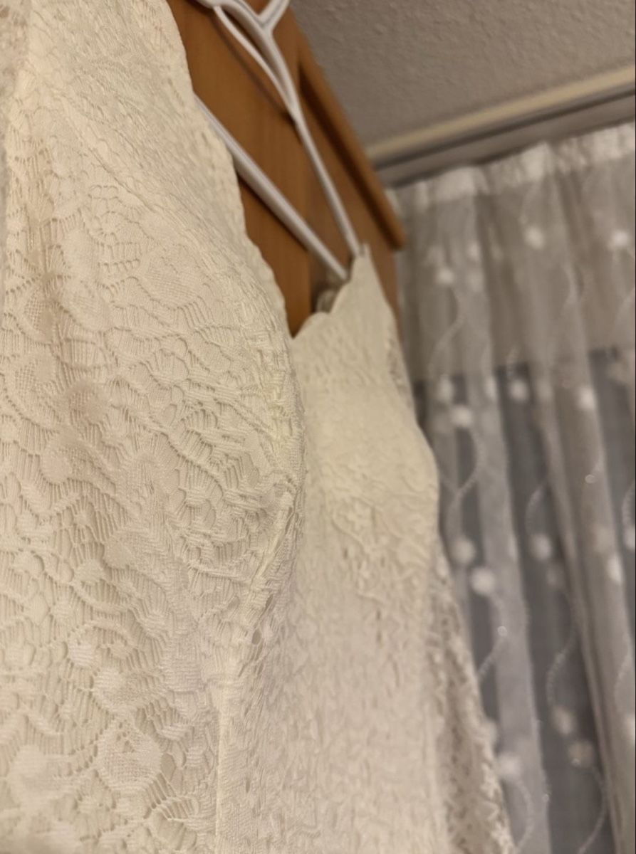 Kleider: Festkleid – Neu (gemäss Beschreibung) aus Wetzikon ZH von sil_gxd6 3