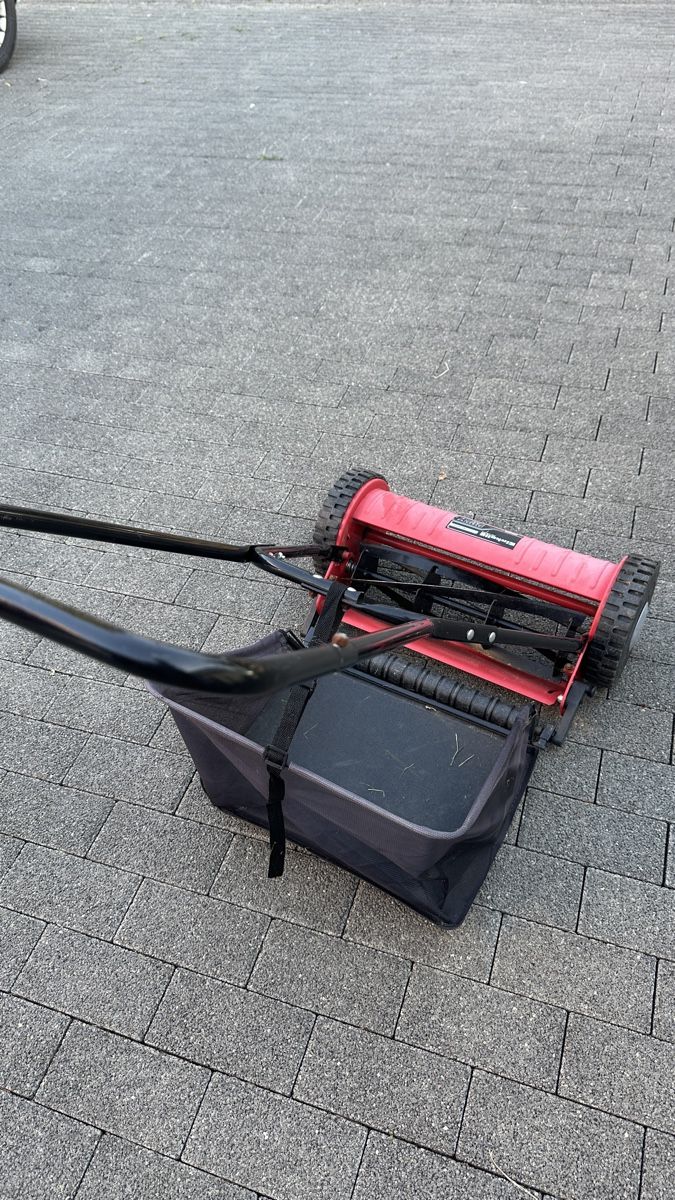 Einhell Tondeuses à gazon: Einhell Handrasenmäher mit Fangkorb – D'occasion à Dottikon par jo-br 2