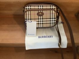 Burberry Umhängetasche Neuwertig
