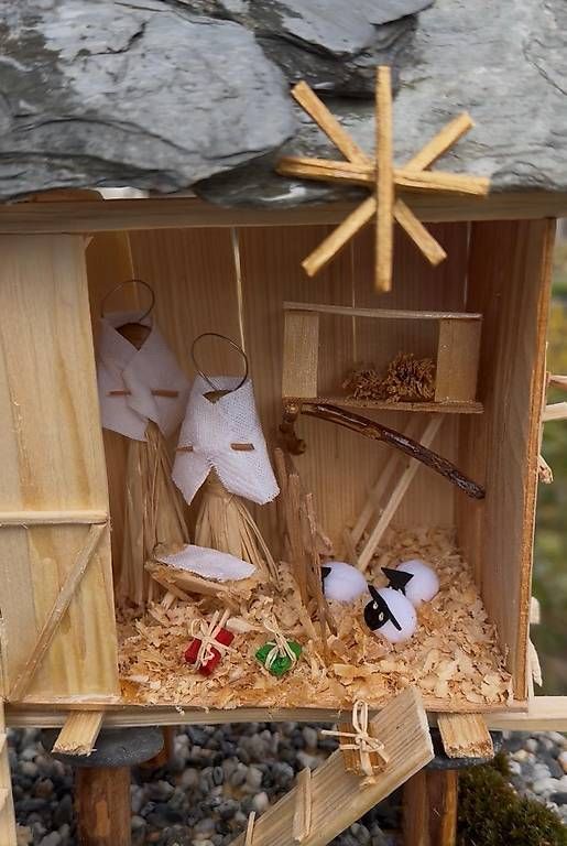 Toutes les décorations: Crèche de Noël / Weihnachtskrippe  – Neuf avec emballage d'origine à Martigny-Croix par BloodyRedSky 2