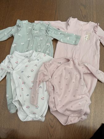 Baby Strampler Set C&A 4-teilig Grösse 68 guter Zustand