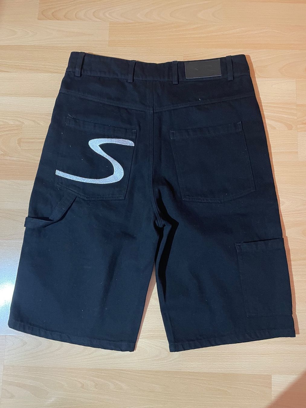 Pantalons: Short Steeez homme – D'occasion à Chamoson par daleva0204 1
