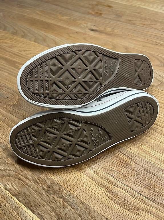 Scarpe da uomo: Converse Schuhe gr. 38 – Usato da Wangs venduto da MiStGoPe 1
