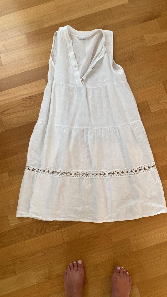 Vestiti: Weisses Leinenkleid 42/44 L – Usato da Basel venduto da und_xj5q 2