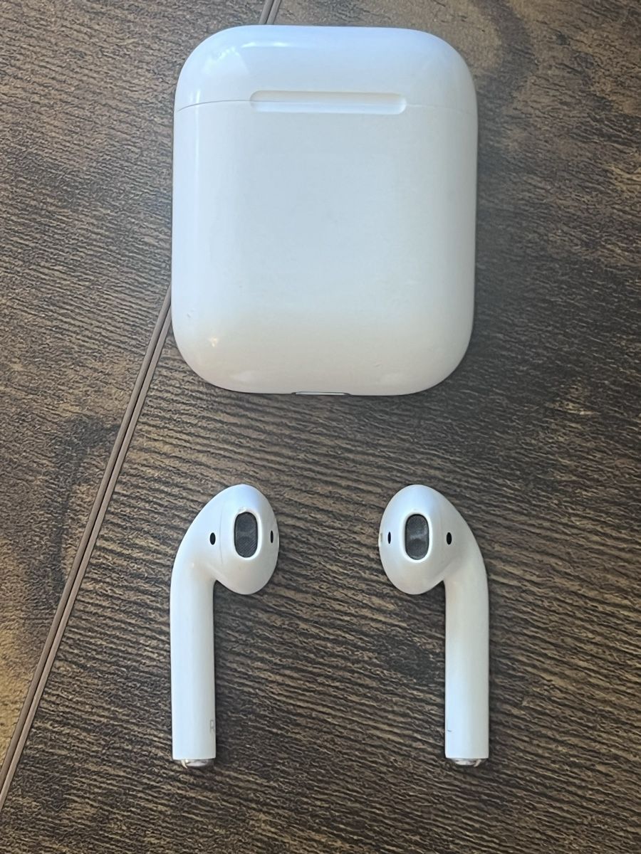 Apple Cuffie: AirPods 2 Akku hält gut – Usato da Wädenswil venduto da dai_2bcv 4