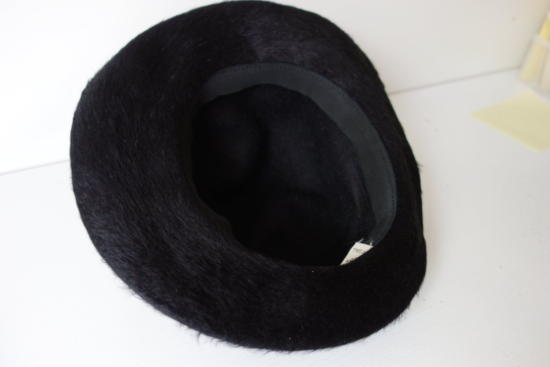 Copricapi, berretti & cappellini: Hut Dame scharz Gr.54 – Usato da Schachen b Herisau venduto da Locophon 4