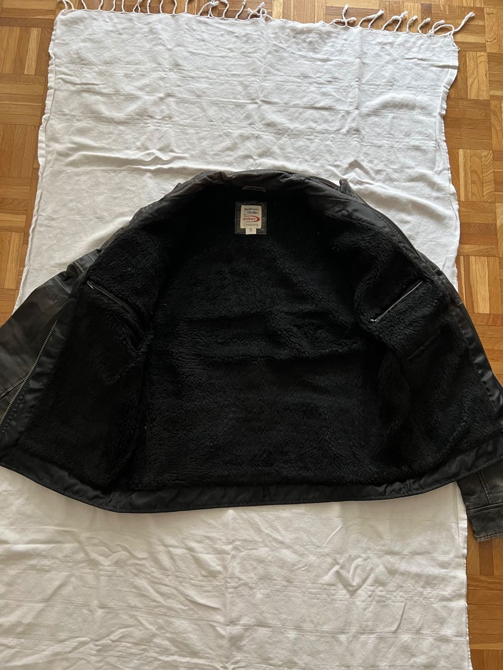 Giacche: Warme Winter Lederjacke - Zeitlos und Top! – Nuovo e nell'imballaggio originale da Thun venduto da ersteigern 1