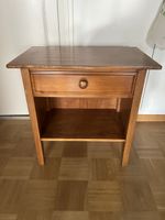 Table de chevet en bois