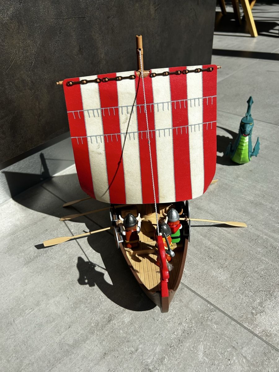 Giocattoli: Playmobil Wikingerschiff mit Drache – Usato da Utzenstorf venduto da Microsaft